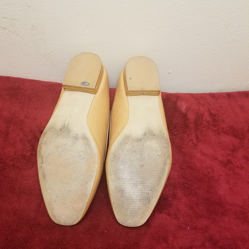 Shoes - Picture 2 of 3